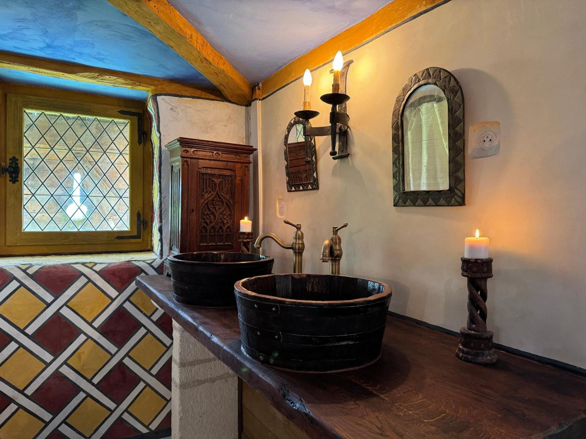 Chateau De Champrenault, Voyagez Dans Le Temps ภายนอก รูปภาพ